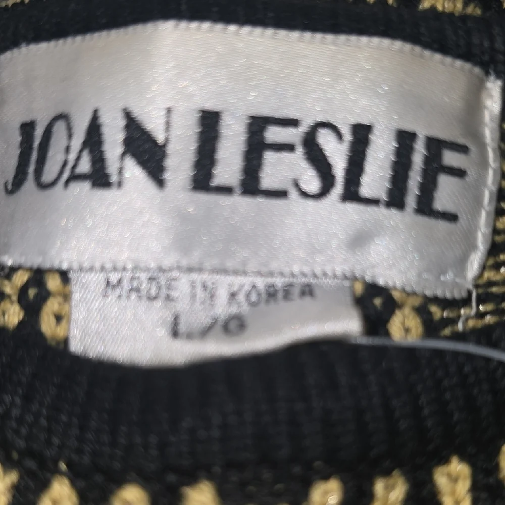 Jan Leslie Black and Gold Square Pattern Sweater - Picture 5 of 8